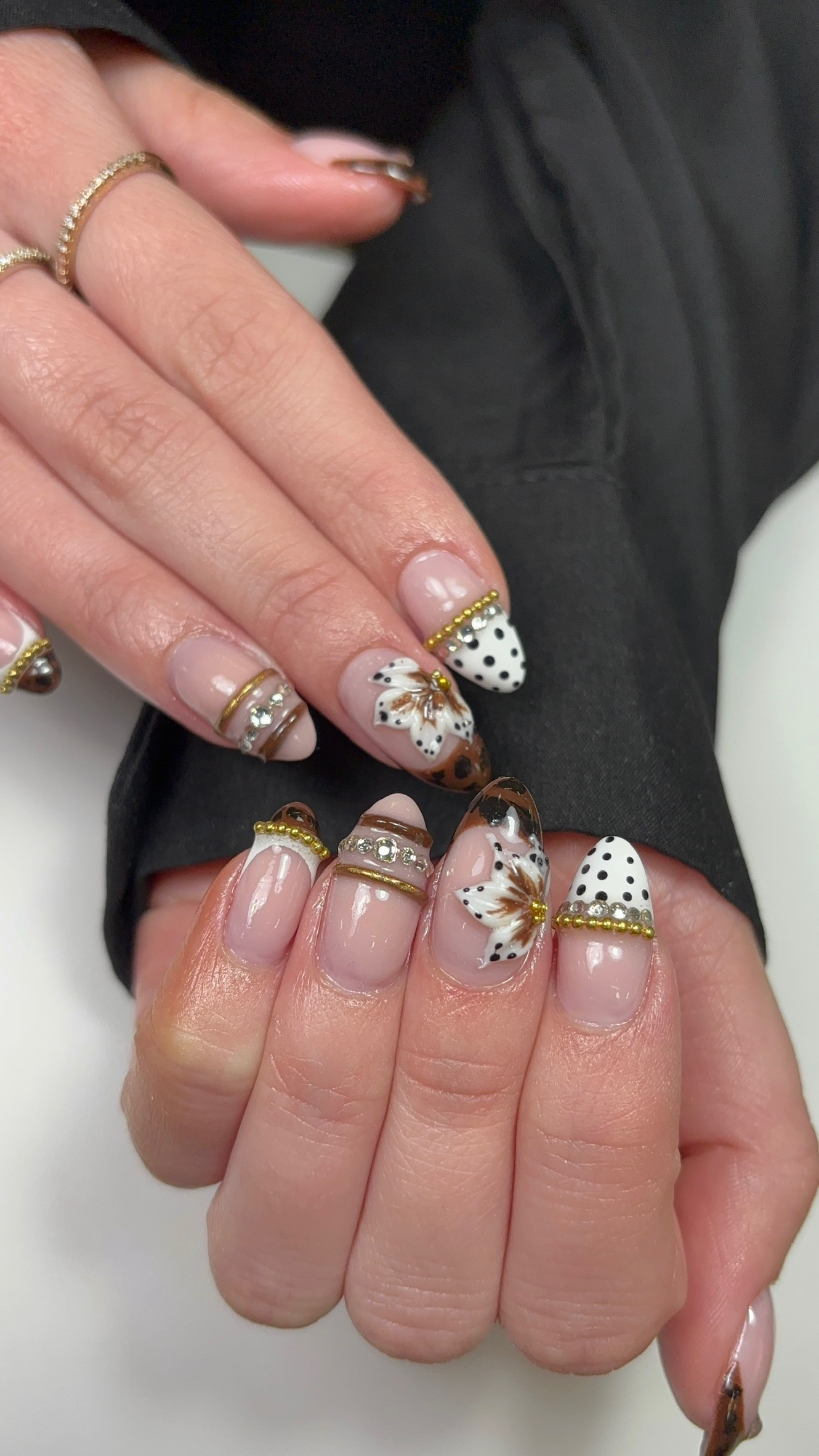 Nail Design Set with chains, polkadot